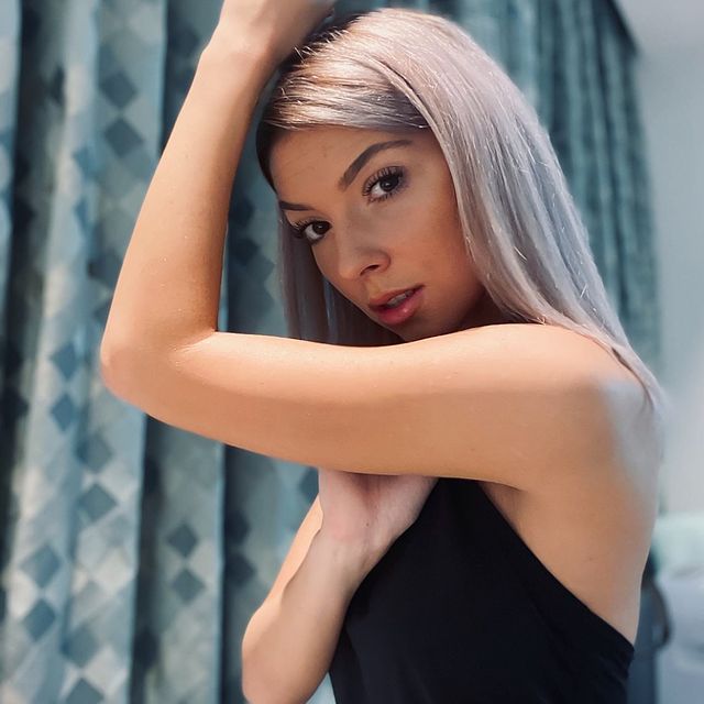 卓球界屈指の美人プレイヤー ルーマニアの天使 セーチ 選手 ここに降臨 卓球つブロの火